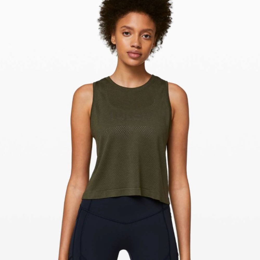 Lululemon Breeze By Muscle Crop Tank